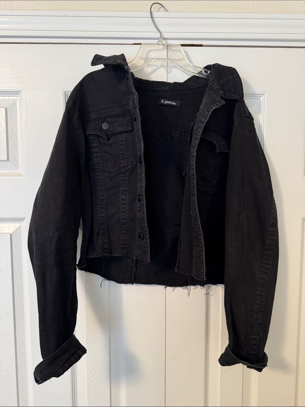 d. jeans Black Cropped Raw-Hem Denim Jacket
